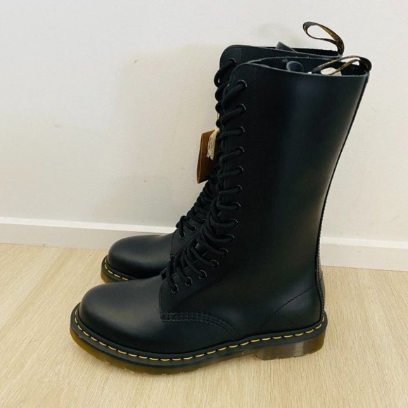 Dr. Martens Brand New 11855 Smooth Taller Boots Leather Combat Boots Women's 9 - Picture 5 of 11